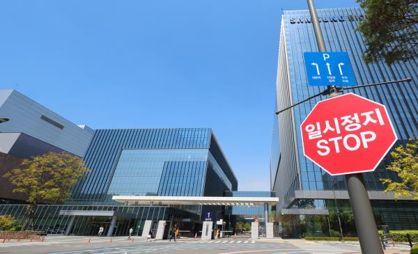 This photo taken on April 30 shows Samsung Biologics's plant in Incheon, just west of Seoul. (Yonhap)
